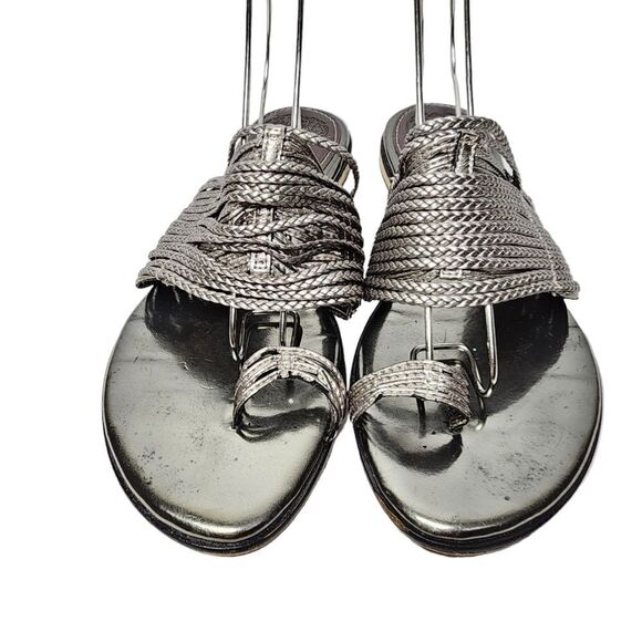 Vince Camuto  - Picture 13 of 15